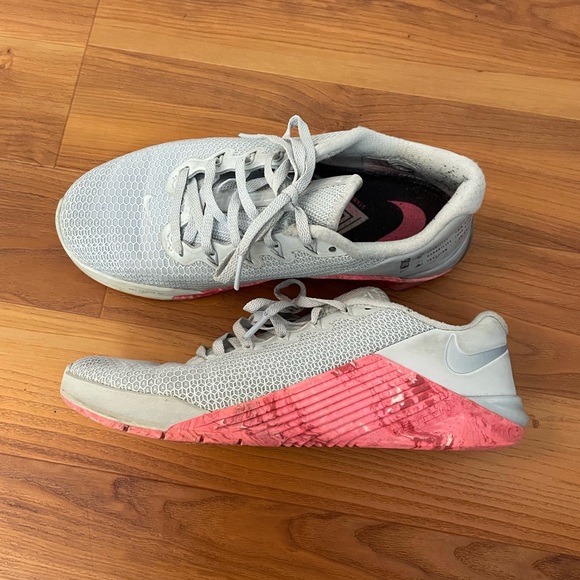 Nike METCON5 - Picture 1 of 2